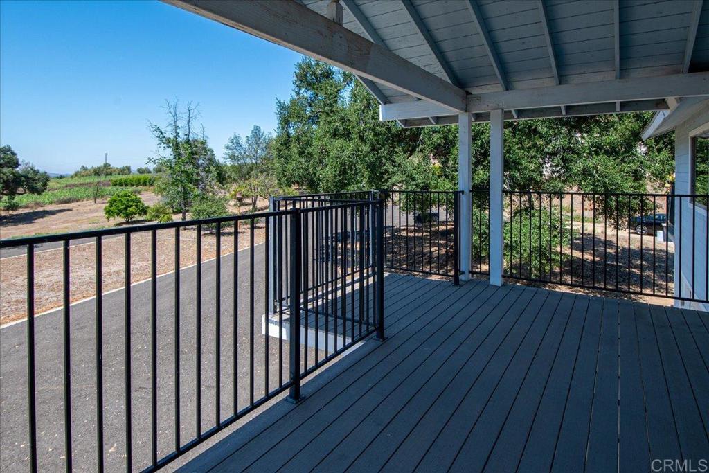 20899 Black Canyon Road Property Photo 34
