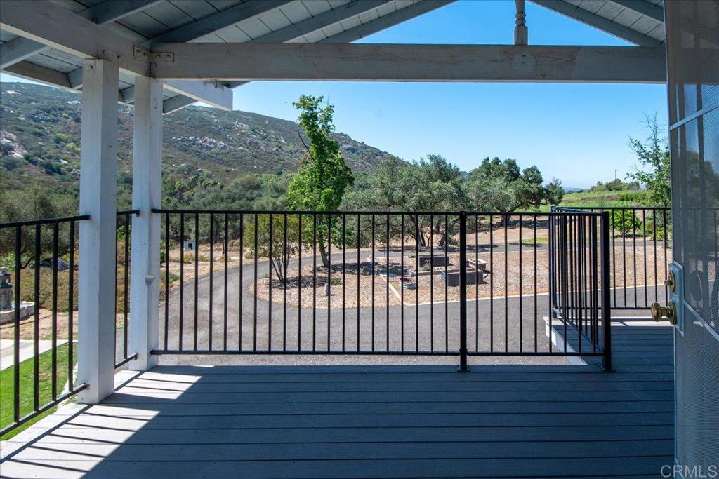 20899 Black Canyon Road Property Photo 35