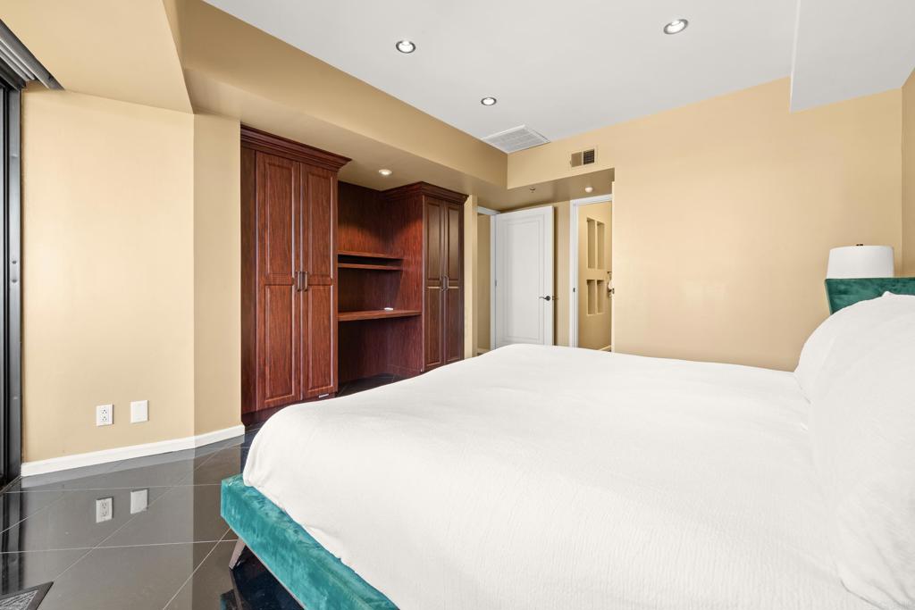 200 Harbor Drive 803 Property Photo 19