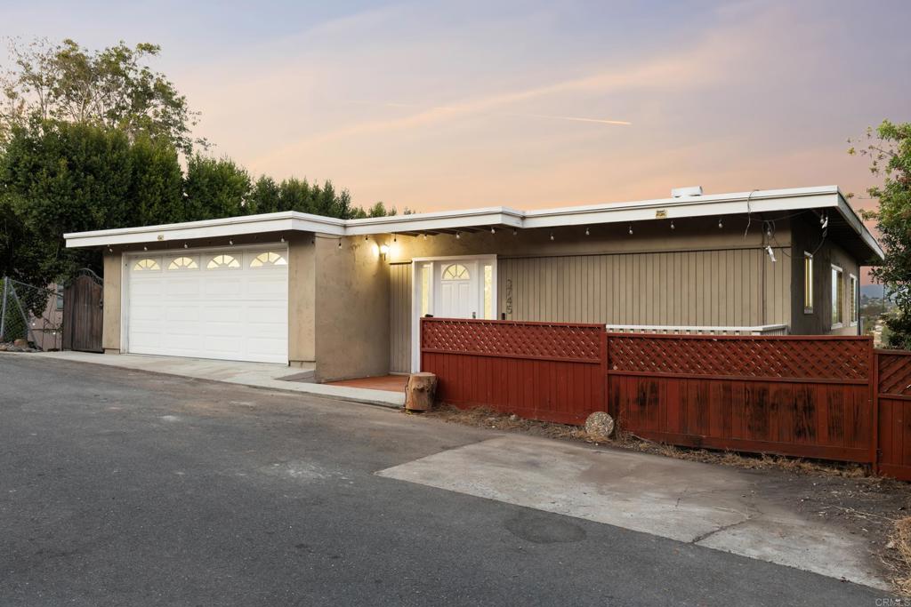 3745 Fenwick Drive Property Photo 40