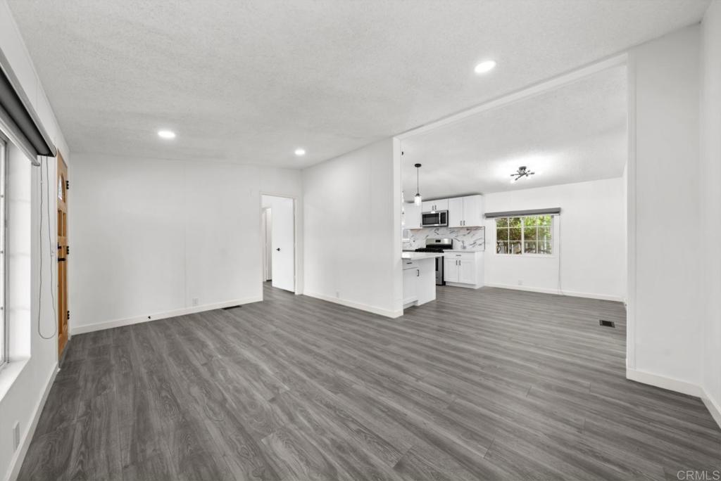 400 Greenfield Drive 145 Property Photo 11