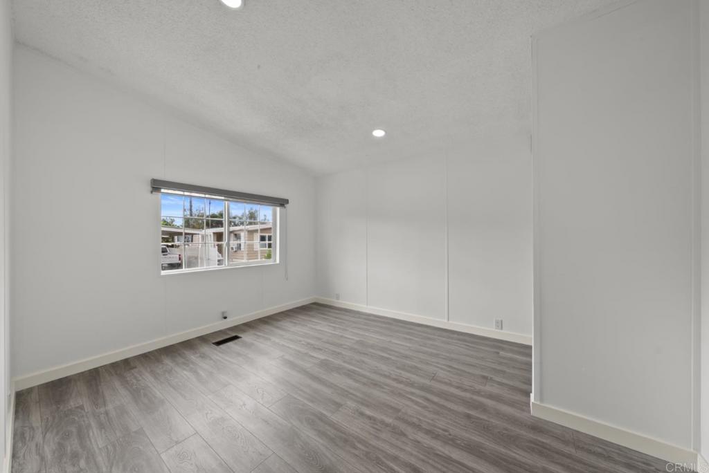 400 Greenfield Drive 145 Property Photo 15