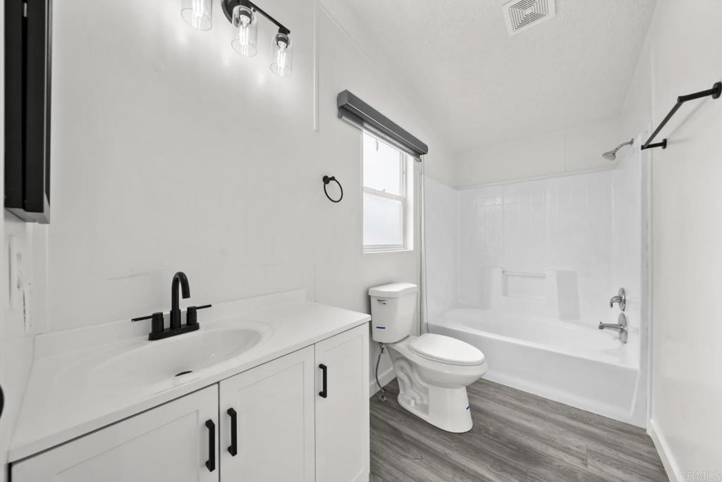 400 Greenfield Drive 145 Property Photo 21