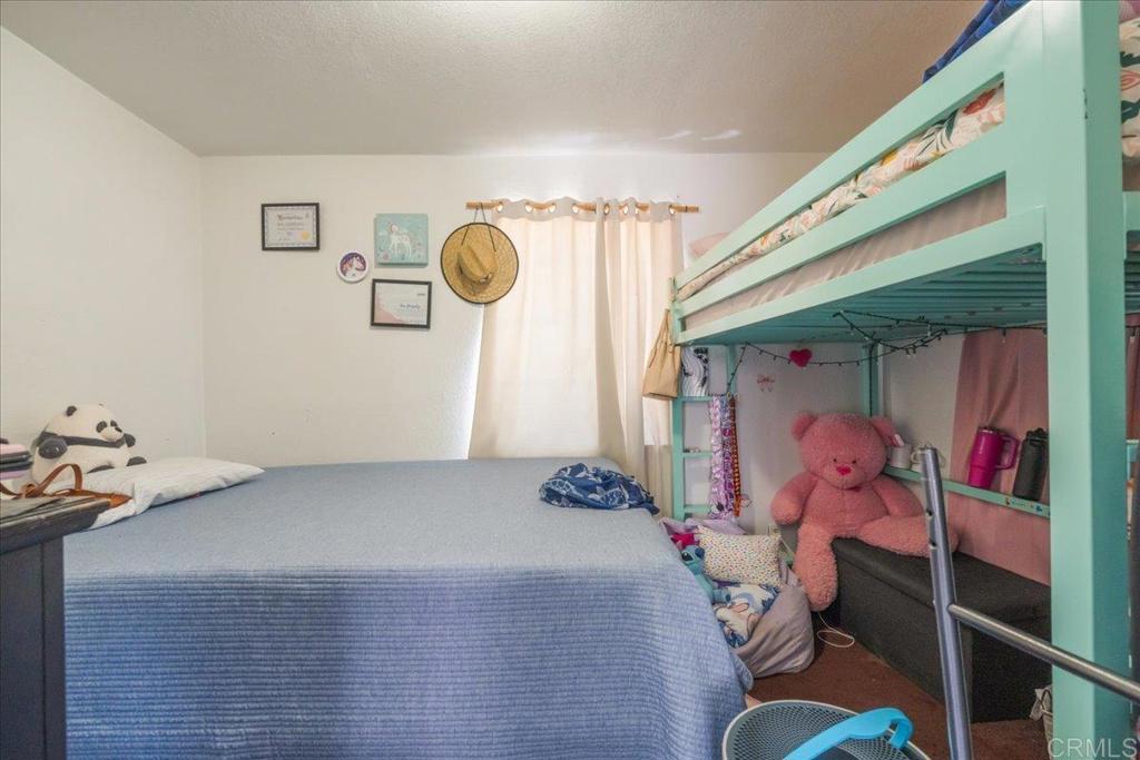 4811 Castle Avenue Property Photo 7