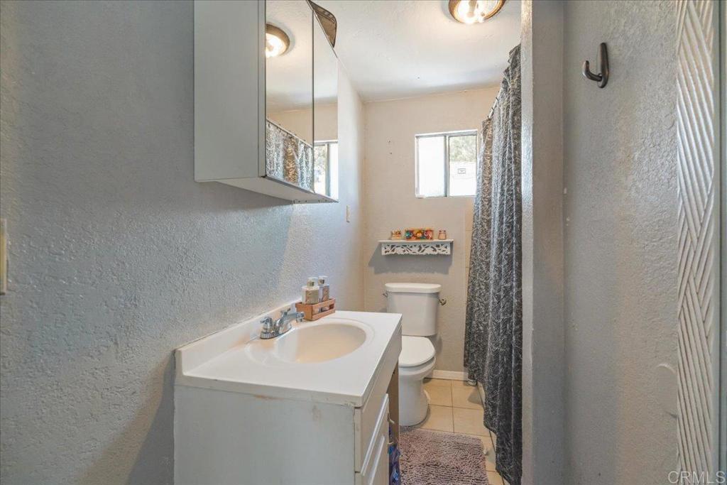 4811 Castle Avenue Property Photo 8
