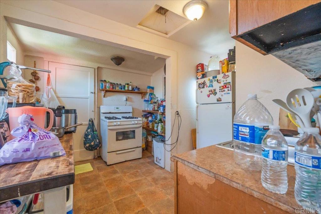 4811 Castle Avenue Property Photo 10