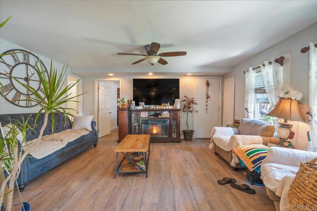 4811 Castle Avenue Property Photo 17
