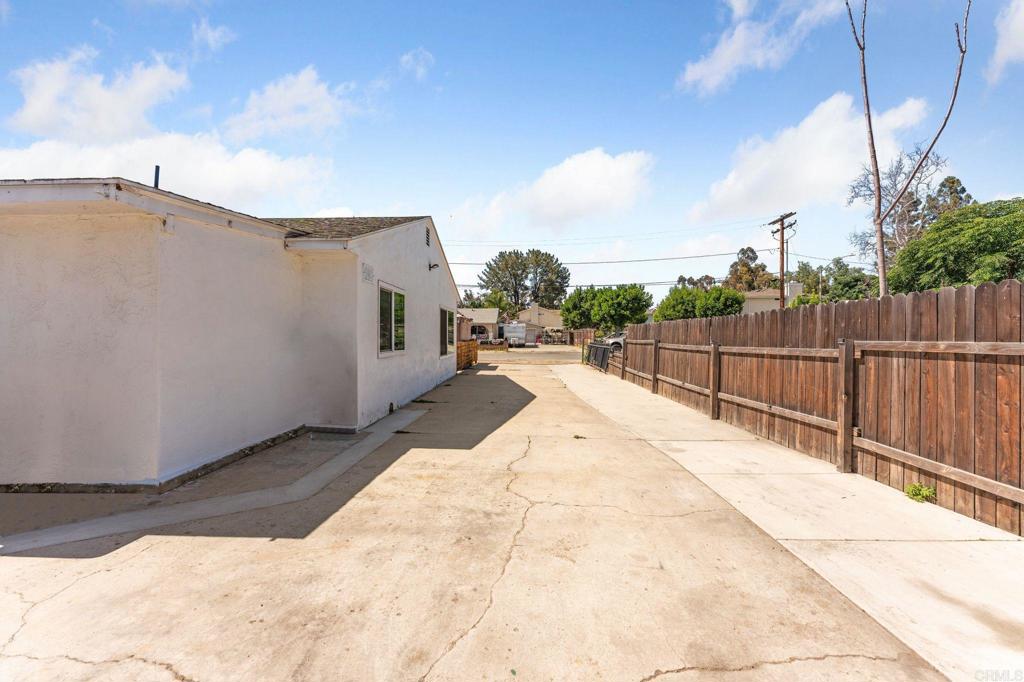 160 Cedar Street Property Photo 10