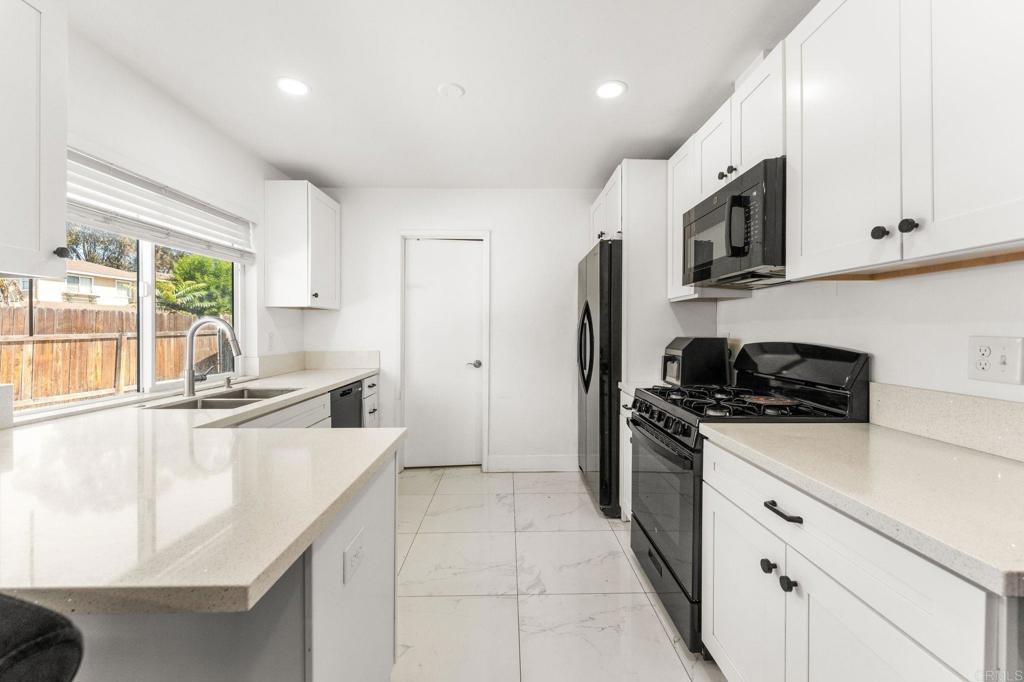 160 Cedar Street Property Photo 18