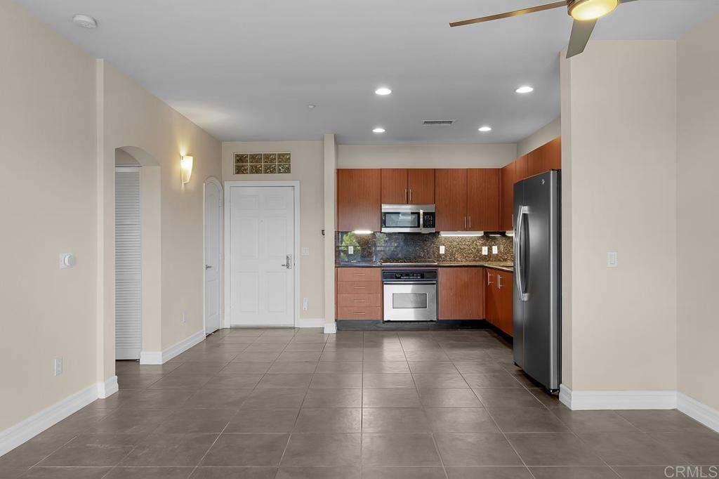 550 Park Blvd 2408 Property Photo 13
