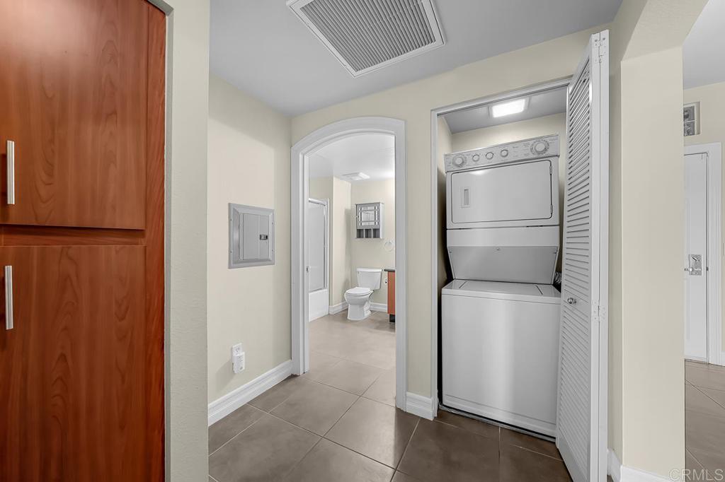 550 Park Blvd 2408 Property Photo 21