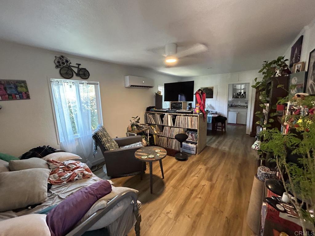3851 42nd Street Property Photo 3