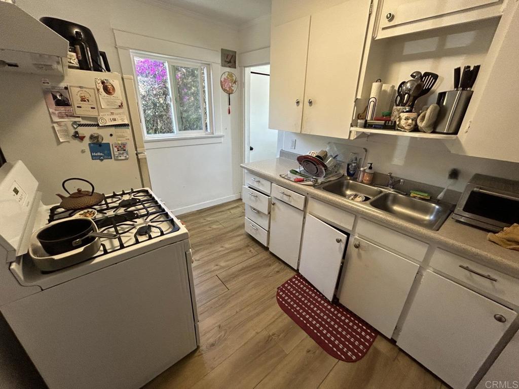 3851 42nd Street Property Photo 5