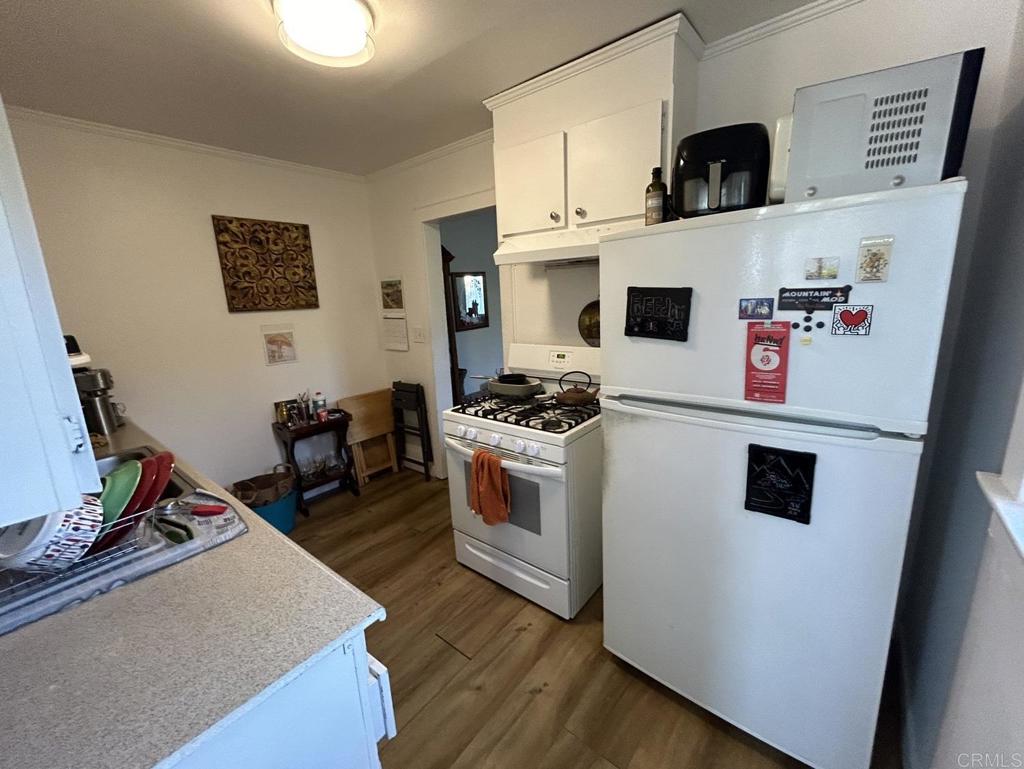 3851 42nd Street Property Photo 6