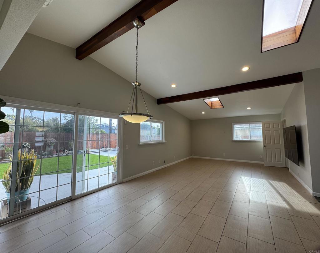 325 Elm Avenue Property Photo 6