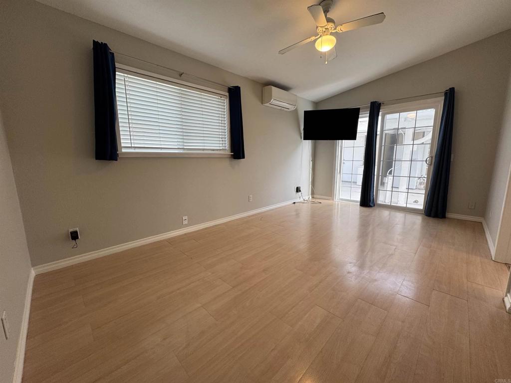 325 Elm Avenue Property Photo 9