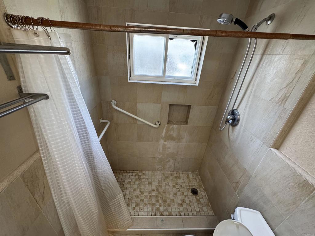 325 Elm Avenue Property Photo 11