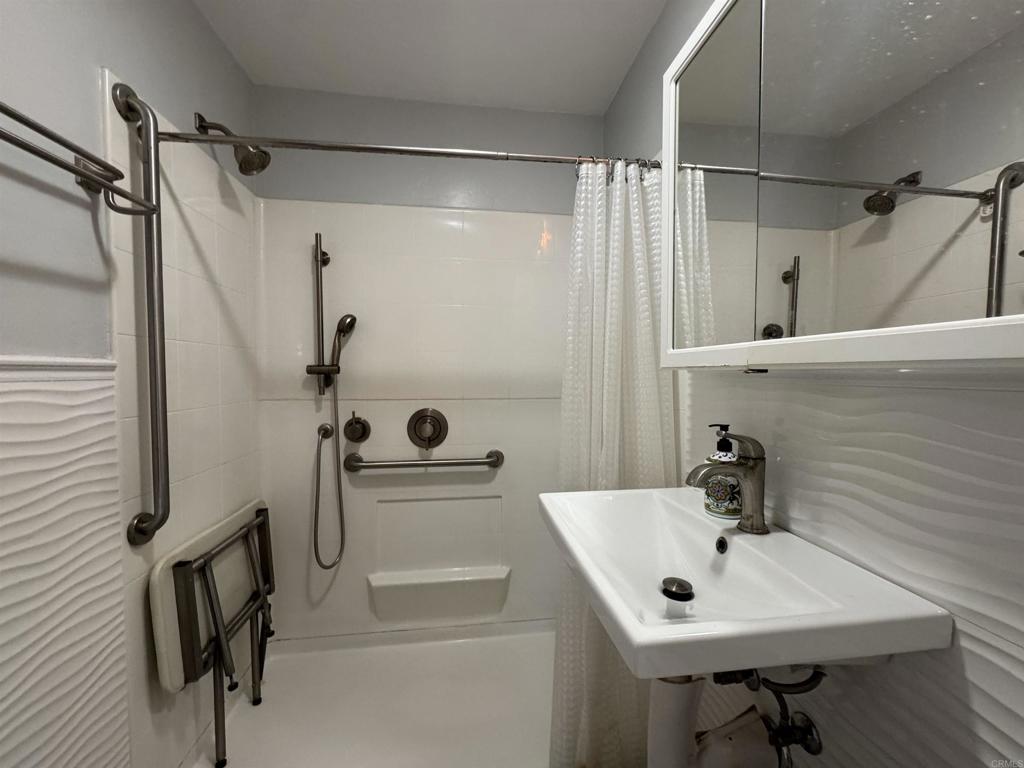 325 Elm Avenue Property Photo 16