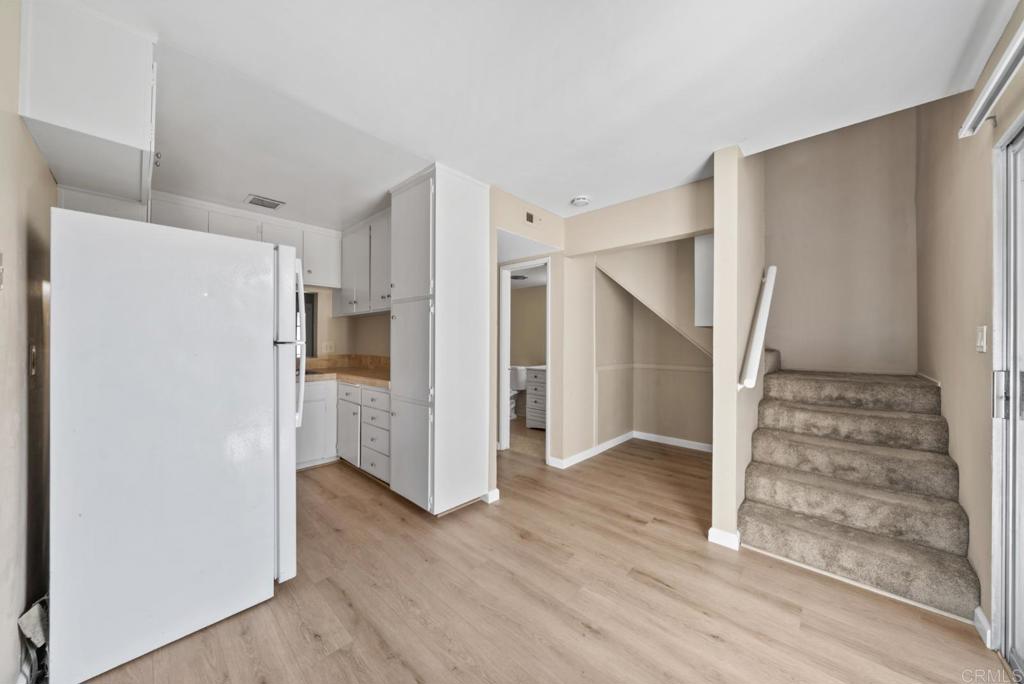 467 Woodlawn Avenue C Property Photo 9