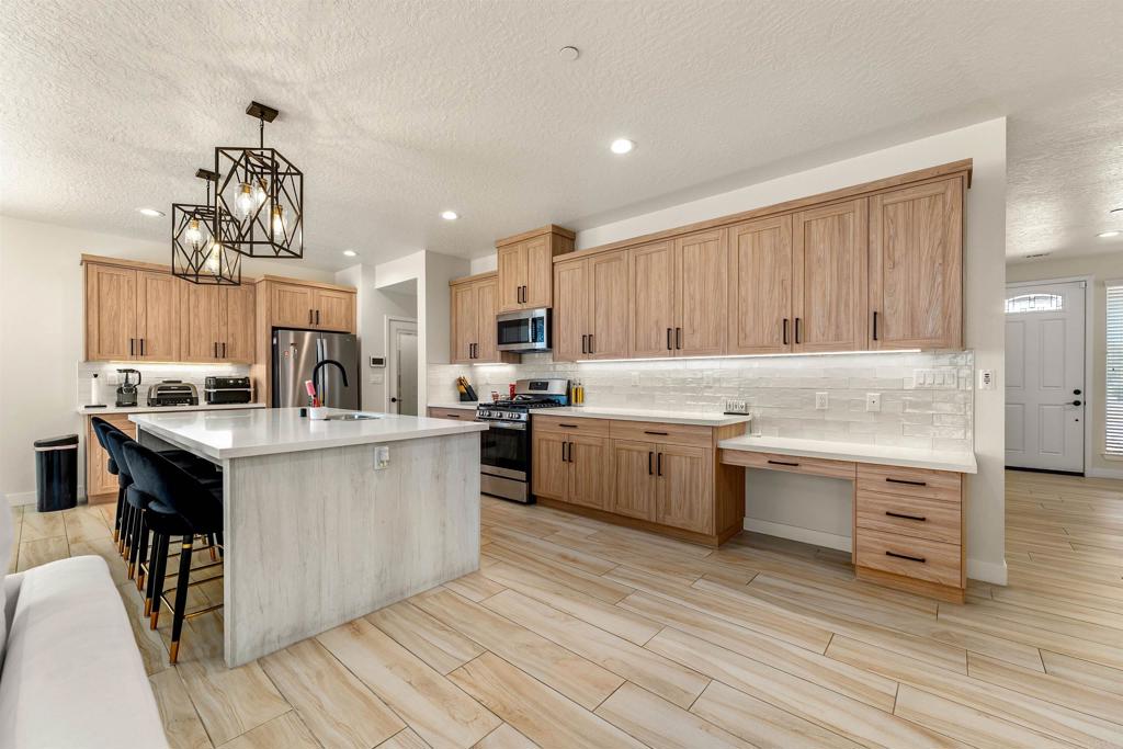 14277 Glenview Court Property Photo 11
