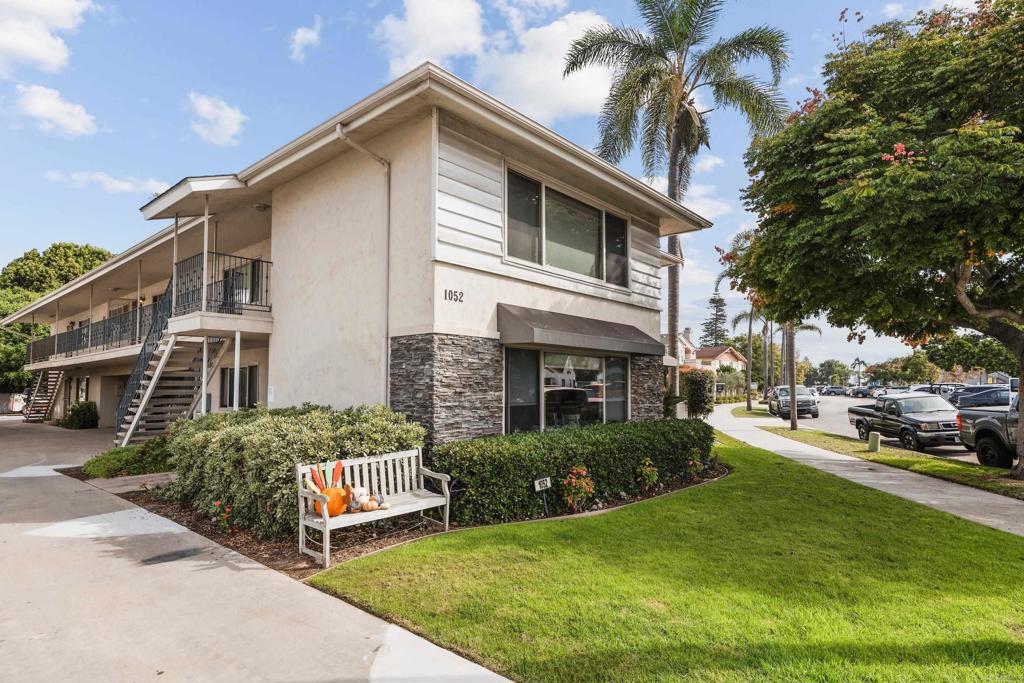 1052 Isabella Avenue D Property Photo 1
