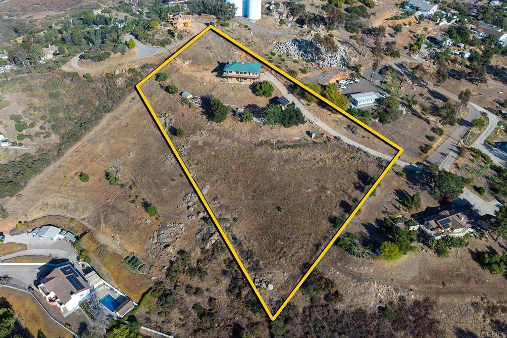 11687 Valle Vista Rd Property Photo 3