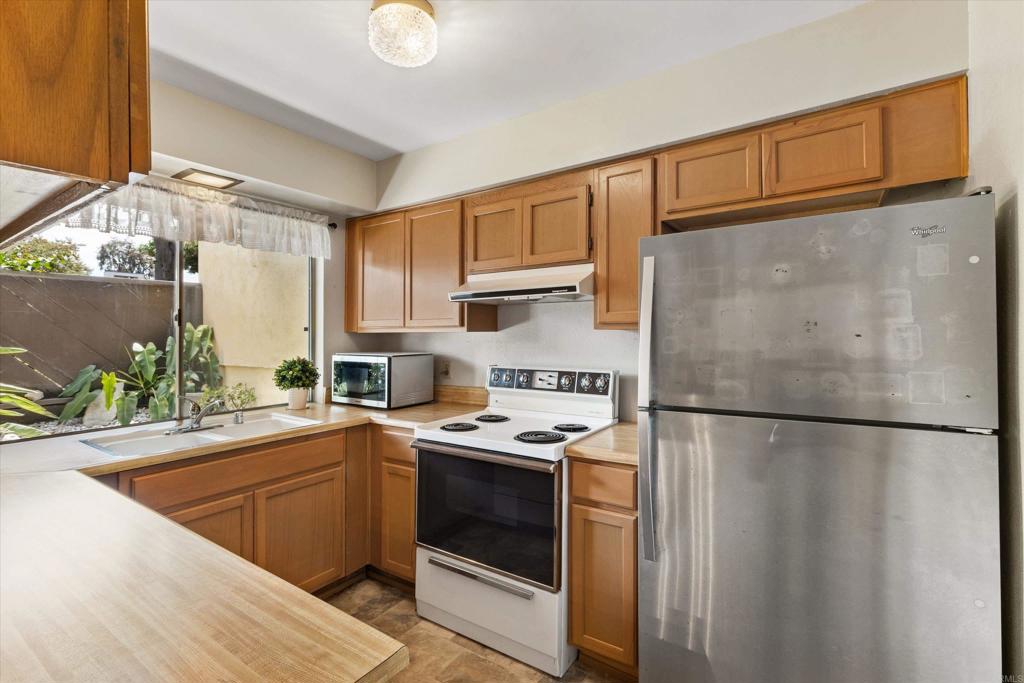 7954 Mission Center Court C Property Photo 9