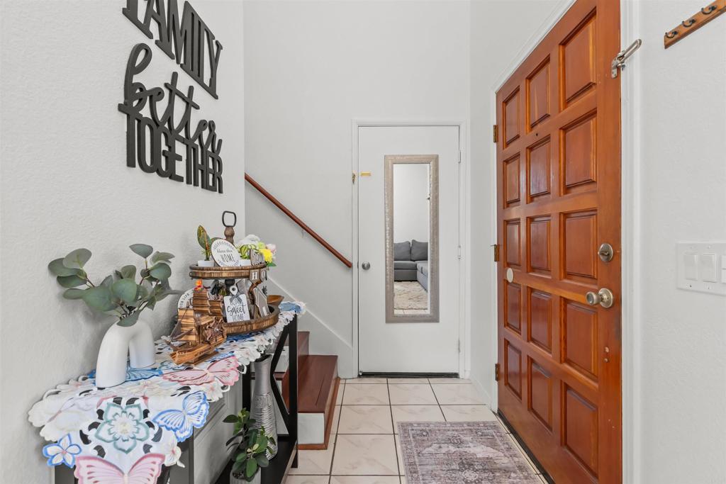 7075 Oak Glenn Ct Property Photo 11