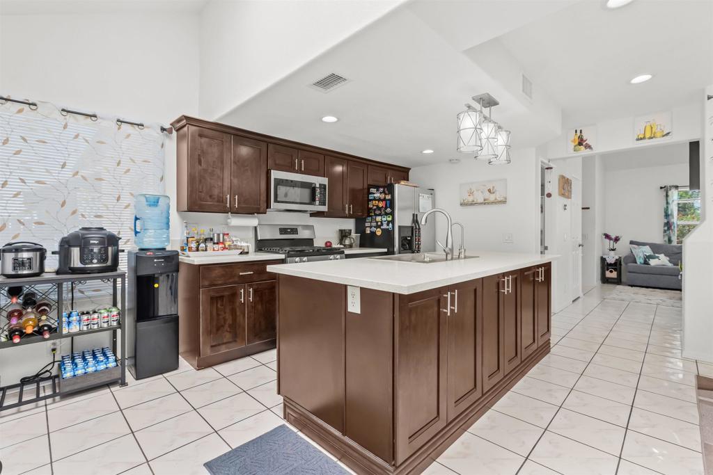 7075 Oak Glenn Ct Property Photo 20