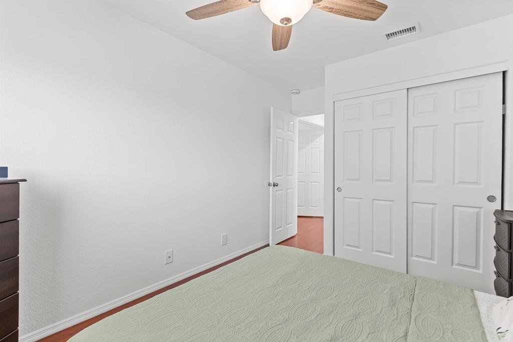 7075 Oak Glenn Ct Property Photo 32