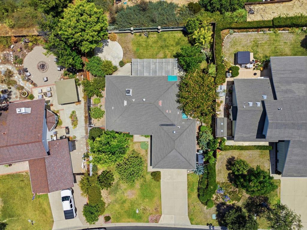 42230 Cosmic Dr Property Photo 5