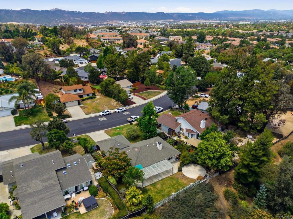 42230 Cosmic Dr Property Photo 8