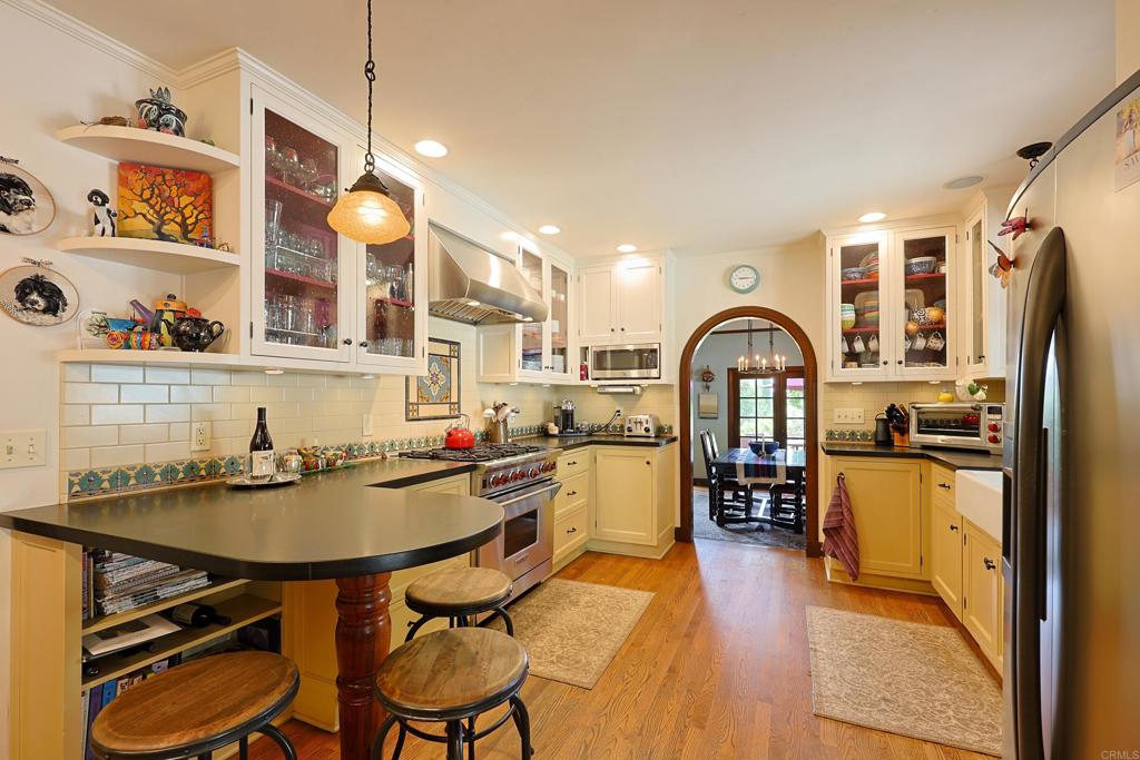 1027 Adella Property Photo 11