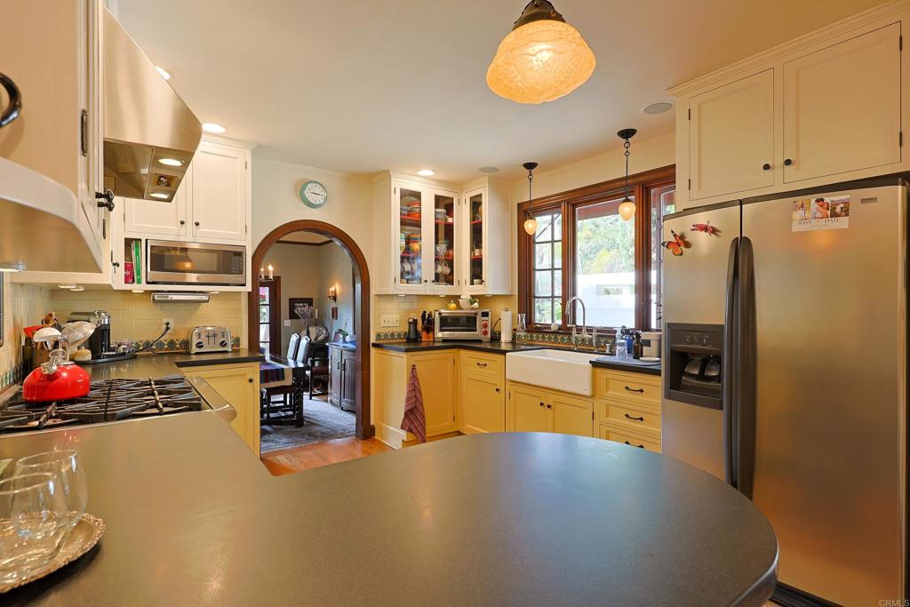 1027 Adella Property Photo 13