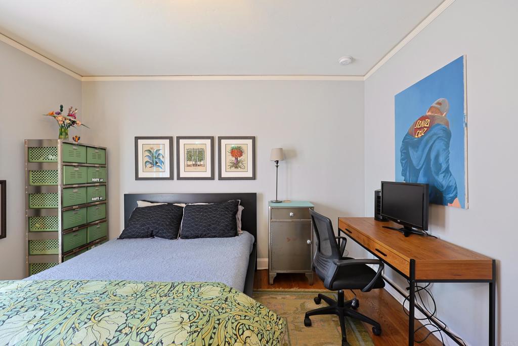 1027 Adella Property Photo 18