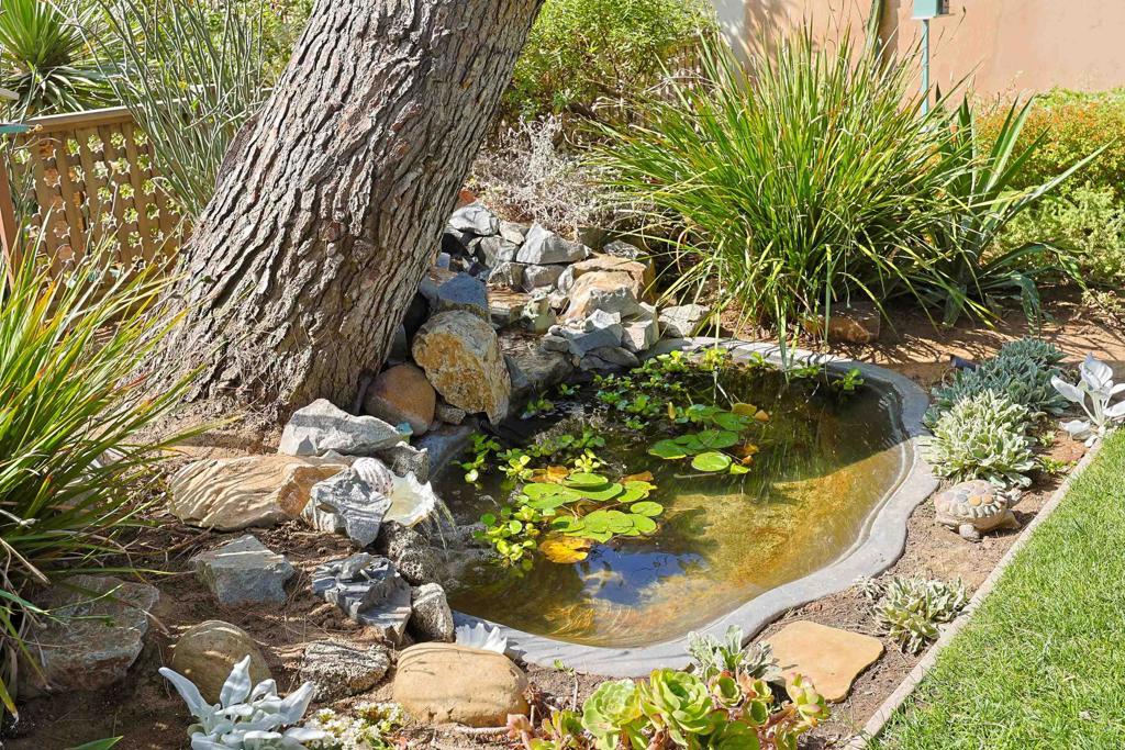 1027 Adella Property Photo 32