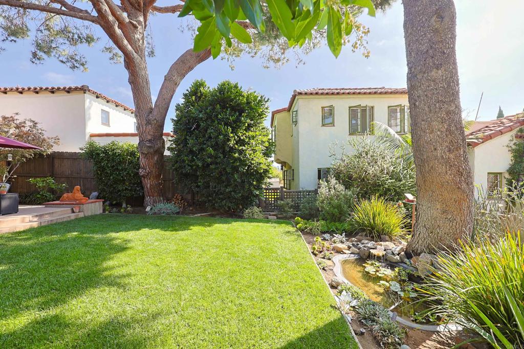 1027 Adella Property Photo 37