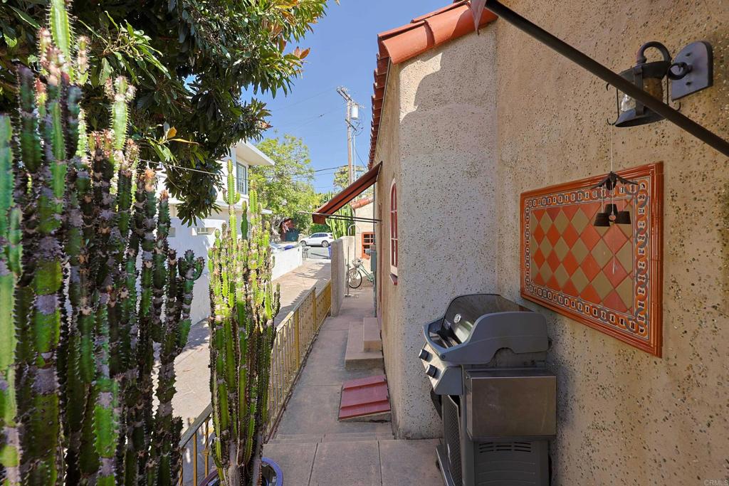 1027 Adella Property Photo 47