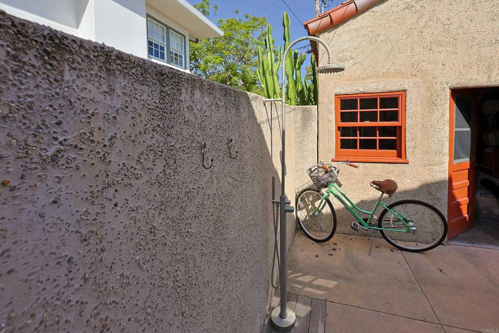 1027 Adella Property Photo 48