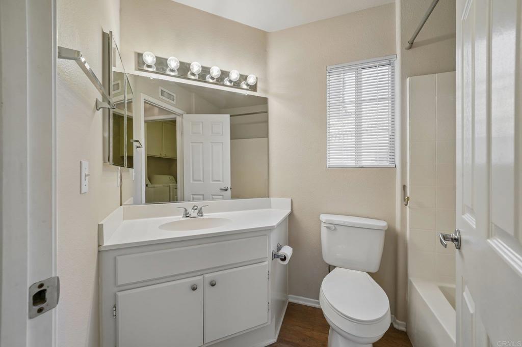 23979 Via Astuto Property Photo 18