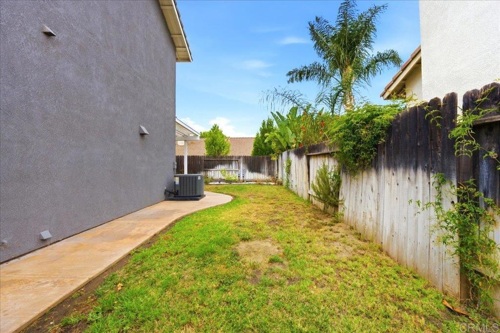 39513 Tangletree Way Property Photo 43
