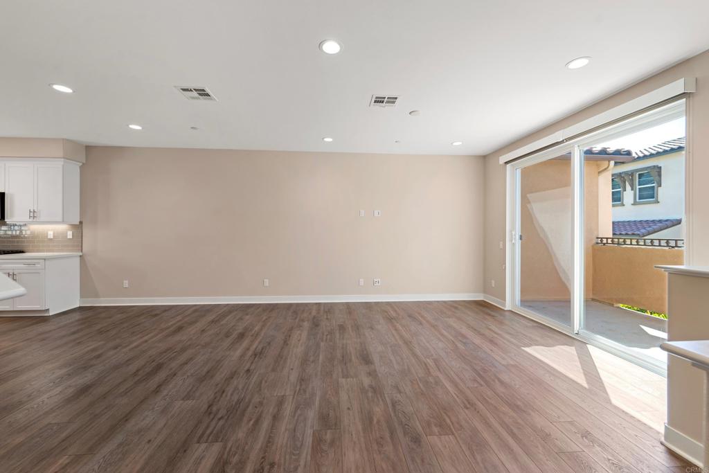 4358 Saint Cloud Way 2 Property Photo 8