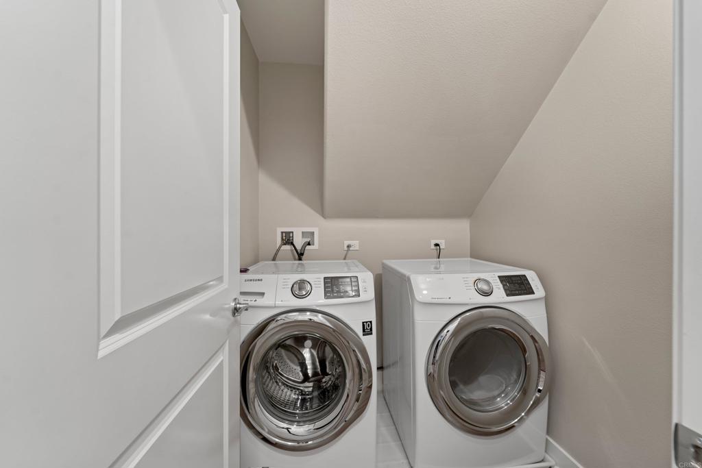 4358 Saint Cloud Way 2 Property Photo 10