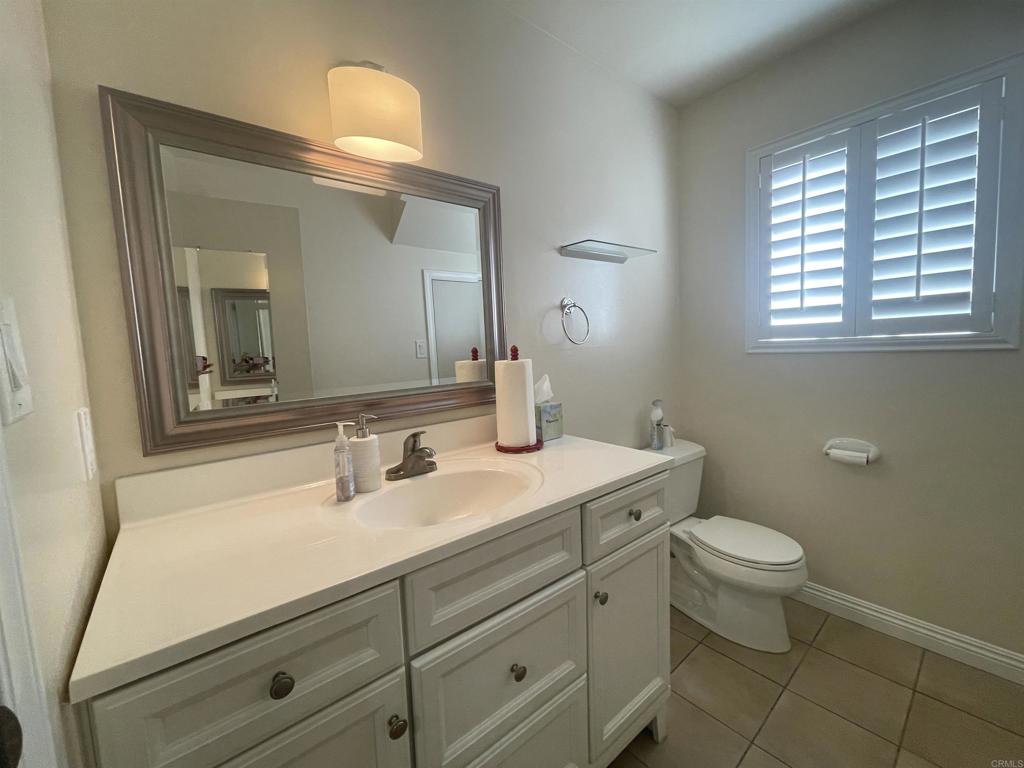 270 H Street B Property Photo 6