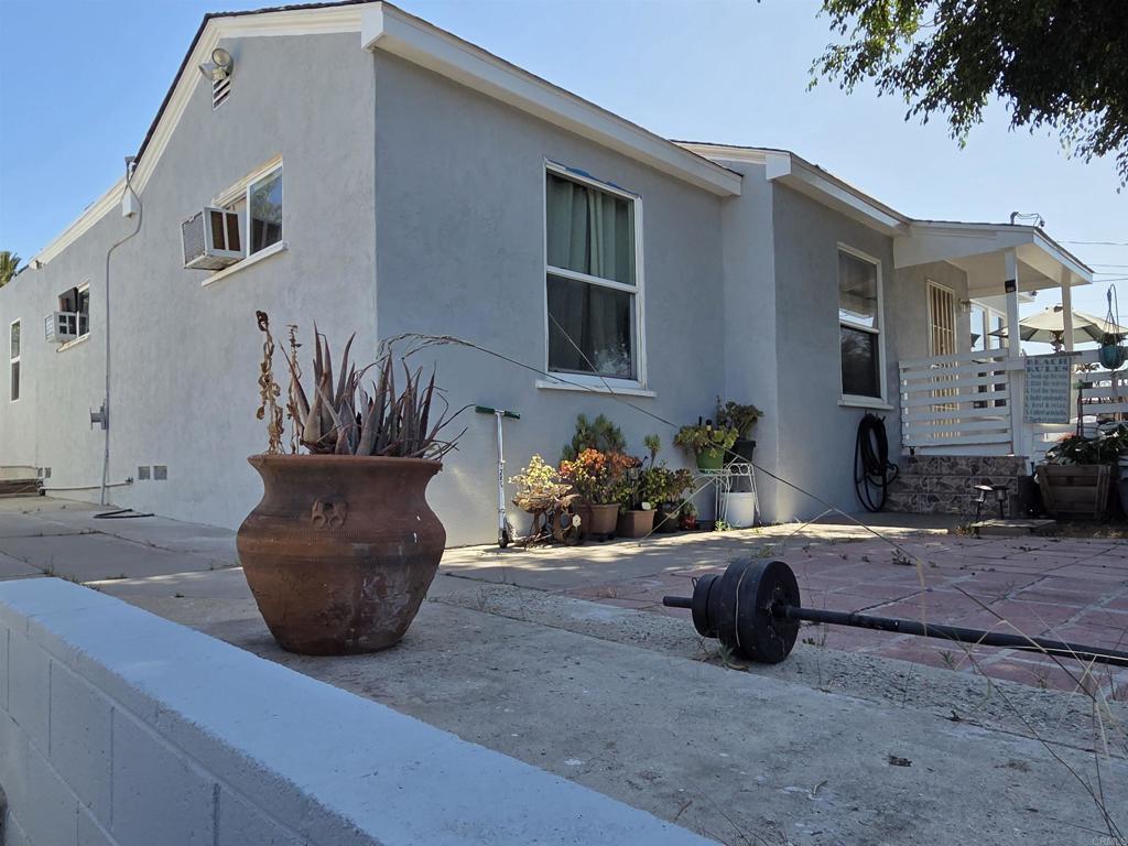 6818 Wunderlin Ave Property Photo 1