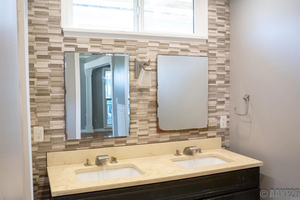 63 L Property Photo 20