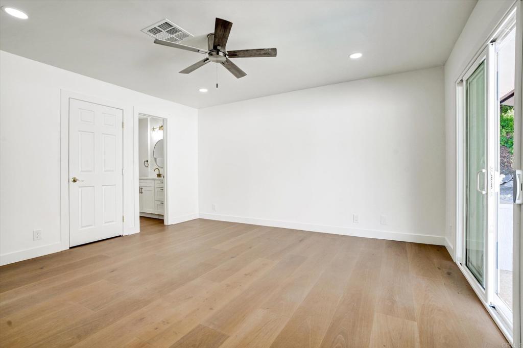 32369 Wiskon Way W Property Photo 28