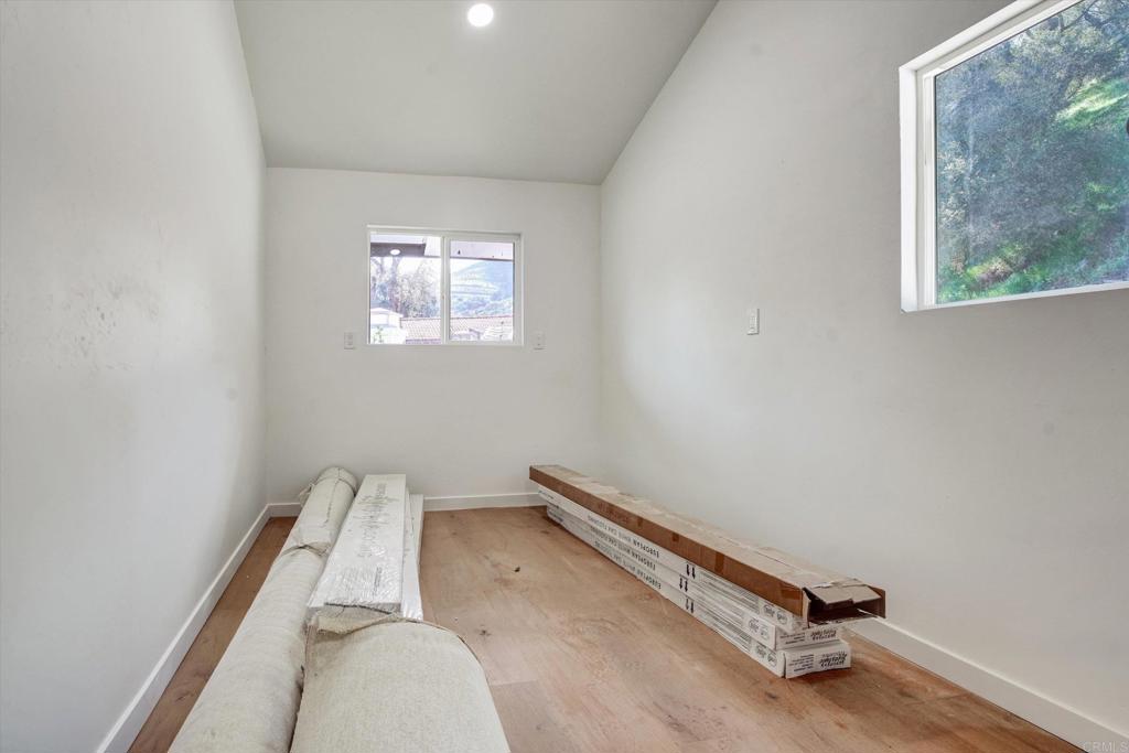 32369 Wiskon Way W Property Photo 45
