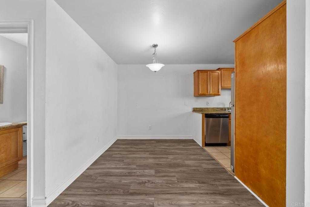 1340 Holly Avenue 9 Property Photo 3