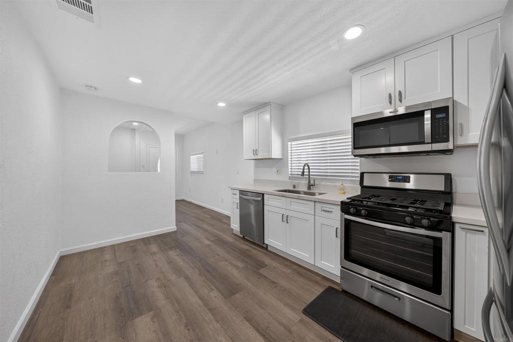 35 19th Street Property Photo 4